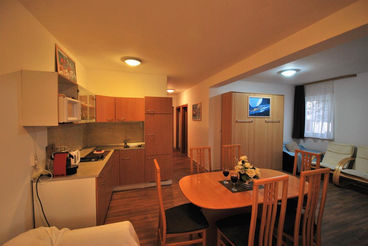 Nautica Apartments Betina  Ngoại thất bức ảnh