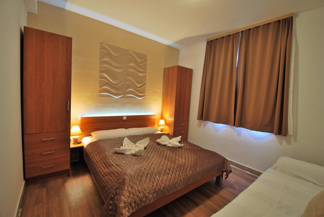 Nautica Apartments Betina  Ngoại thất bức ảnh