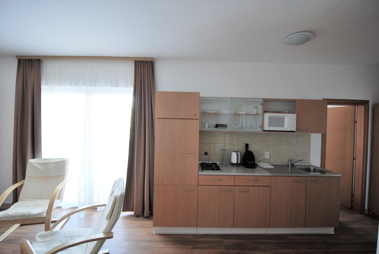 Nautica Apartments Betina  Ngoại thất bức ảnh