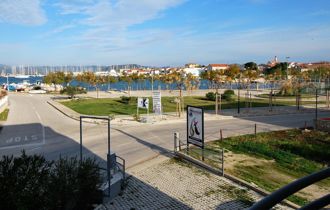 Nautica Apartments Betina  Ngoại thất bức ảnh